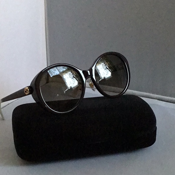 GUCCI SUNGLASSES FOR LADIES. - Picture 10 of 12